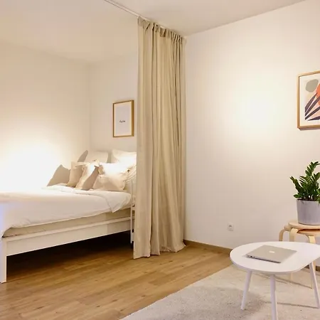 Neu - Gemuetliches Und Modernes Apartment Mit Stellplatz Koblenz  Exterior photo